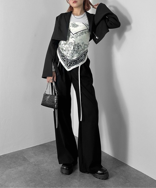 美品✨ LOUIS VUITTON ショート丈 クロップドジャケット ブラック louis-vuitton-cropped-button-