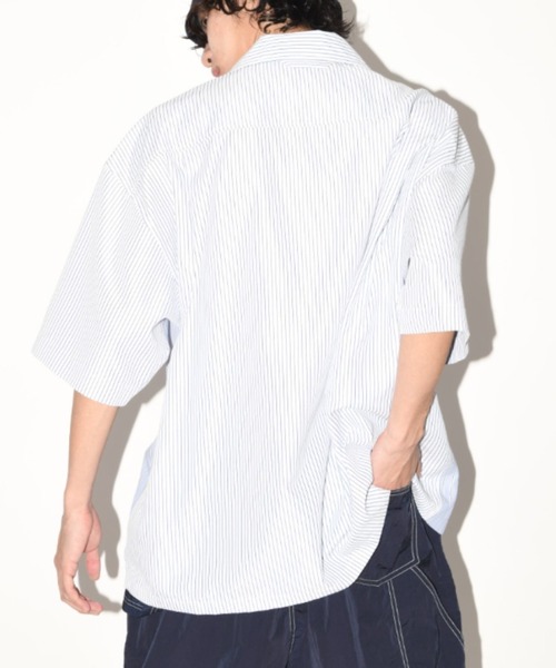 SUPERTHANKS(スーパーサンクス)の「配色ストライプ オーバーサイズ半袖シャツ Mixture S/S shirt(ユニセックス)(シャツ/ブラウス・メンズ・ブルー/ブラック/ホワイト・S/M/L)」の16枚目の写真