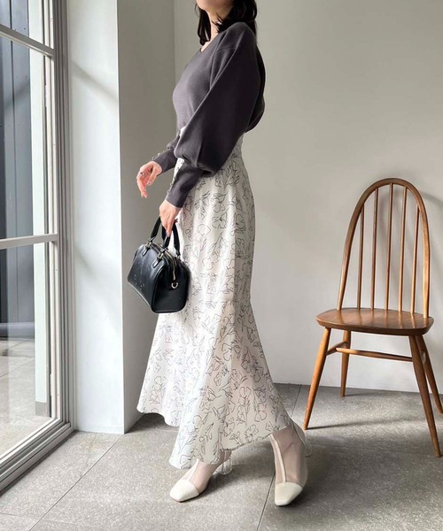 one after another NICE CLAUP(ワンアフターアナザーナイスクラップ)の「前後2WAY/袖ボタンワンポイントニット(ニット/セーター・レディース・チャコールグレー/イエロー/ベージュ/アイボリー・FREE)」の19枚目の写真