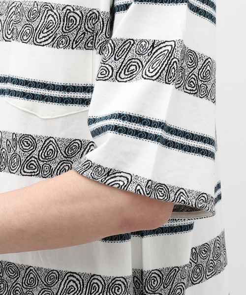 The DUFFER of ST.GEORGE(ザダファーオブセントジョージ)の「【The DUFFER N NEPHEWS】CRABBIE ジャカードS/S(Tシャツ/カットソー・メンズ・ホワイト×ホワイト・MEDIUM/LARGE)」の7枚目の写真