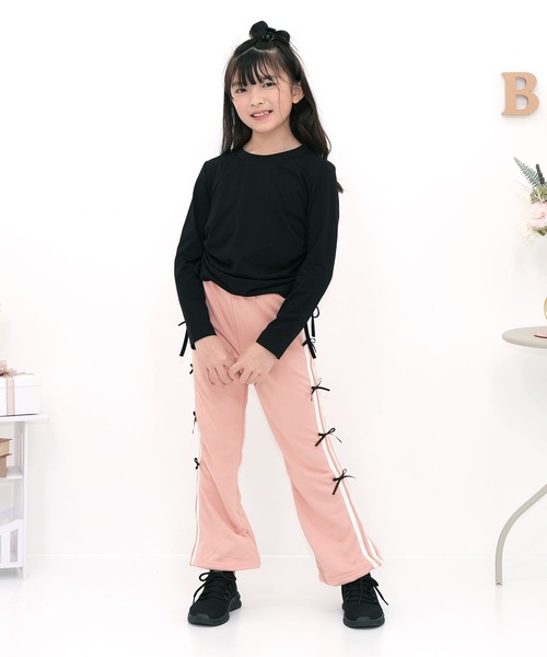 Bee des Bee(ビーデスビー)の「ラインリボンフレアパンツ(スウェットパンツ・キッズ・ピンク/ブラック・110cm/120cm/130cm/140cm/150cm)」の5枚目の写真