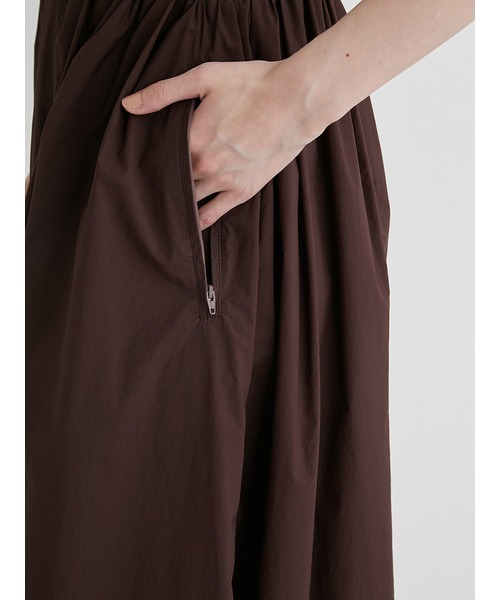 emmi（エミ）の「アメスリニットドッキングワンピース