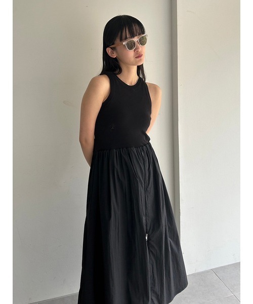 emmi（エミ）の「アメスリニットドッキングワンピース