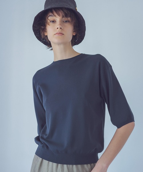 DRESSLAVE（ドレスレイブ）の「basic crew neck knit pull(ベーシッククルーネックニットプルオーバー)（ニット/セーター・レディース・チャコールグレー/レッド・38）」の2枚目の写真