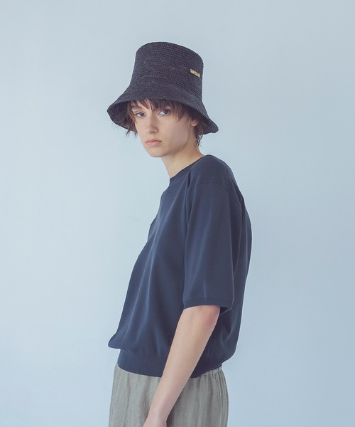 DRESSLAVE（ドレスレイブ）の「basic crew neck knit pull(ベーシッククルーネックニットプルオーバー)（ニット/セーター・レディース・チャコールグレー/レッド・38）」の3枚目の写真