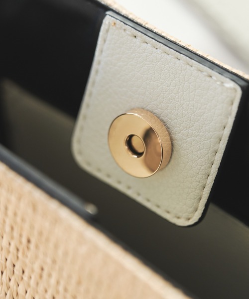 un dix cors（アンディコール）の「レザーハンドルコンビバッグ（ショルダーバッグ・レディース・ブラック/ホワイト・FREE）」の8枚目の写真