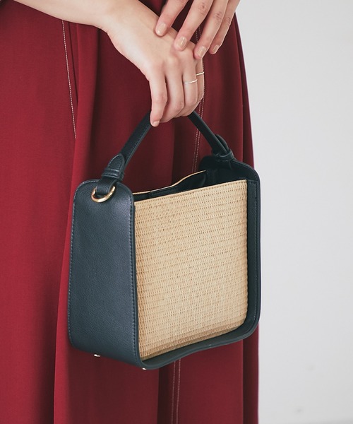 un dix cors（アンディコール）の「レザーハンドルコンビバッグ（ショルダーバッグ・レディース・ブラック/ホワイト・FREE）」の18枚目の写真