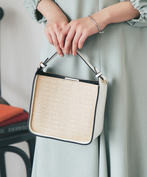 un dix cors（アンディコール）の「レザーハンドルコンビバッグ（ショルダーバッグ・レディース・ブラック/ホワイト・FREE）」の10枚目の写真