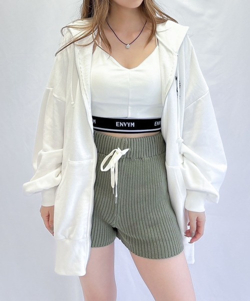 ENVYM（アンビー）の「ナローストラップキャミⅡ（キャミソール・レディース・ホワイト/ブラック・FREE）」の12枚目の写真