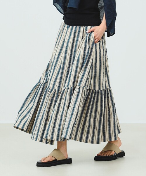 B:MING by BEAMS（ビーミングバイビームス）の「B:MING by BEAMS / ストライプ ティアード スカート（スカート・レディース・ブルー/ブラウン系その他・SMALL/MEDIUM）」の2枚目の写真