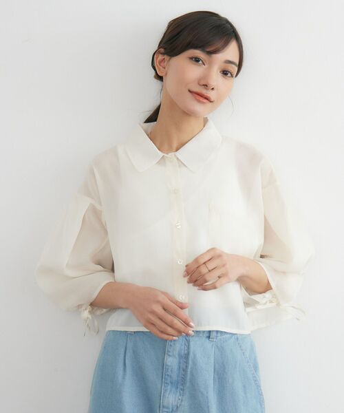 RETRO GIRL（レトロガール）の「Bギャザー袖シャーリングSH（シャツ/ブラウス・レディース・ピンク/ブルー/オフホワイト・FREE）」の8枚目の写真