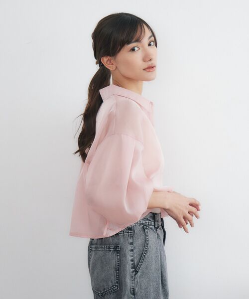 RETRO GIRL（レトロガール）の「Bギャザー袖シャーリングSH（シャツ/ブラウス・レディース・ピンク/ブルー/オフホワイト・FREE）」の17枚目の写真