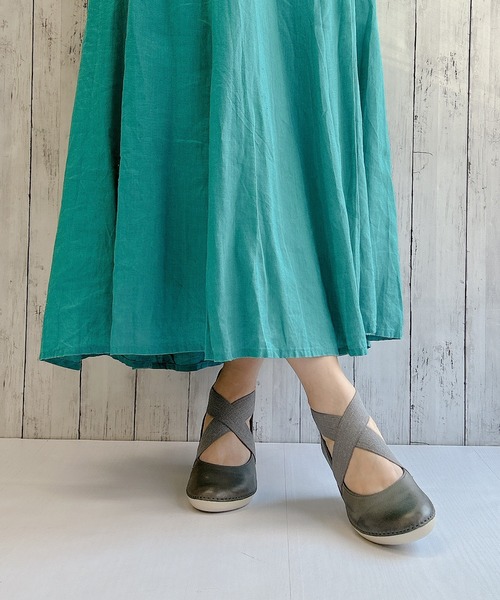 Noubel Voug Relax（ヌーベルヴォーグリラックス）の「クロスベルトデザイン コンフォート ウエッジソール パンプス（パンプス・レディース・ブルー/ブラウン/レッド/ブラック・22.5cm/23cm/23.5cm/24cm/24.5cm）」の12枚目の写真