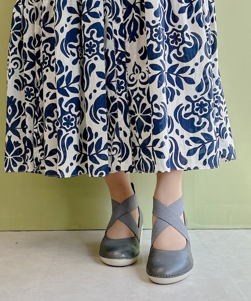 Noubel Voug Relax（ヌーベルヴォーグリラックス）の「クロスベルトデザイン コンフォート ウエッジソール パンプス（パンプス・レディース・ブルー/ブラウン/レッド/ブラック・22.5cm/23cm/23.5cm/24cm/24.5cm）」の14枚目の写真