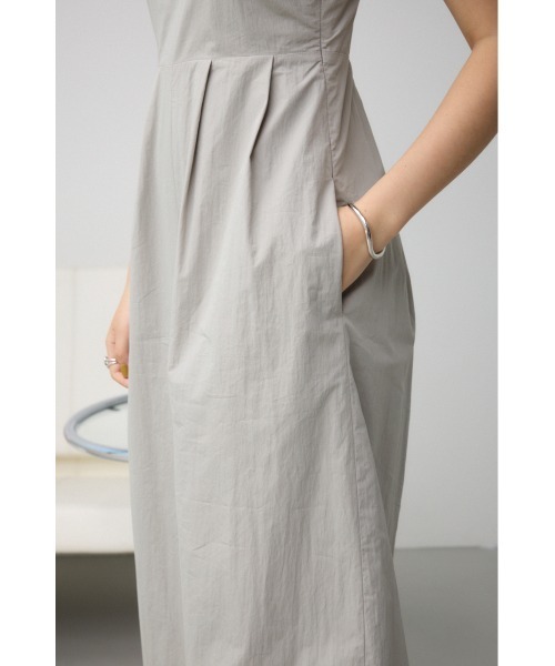 AZUL by moussy（アズールバイマウジー）の「ドロストリングバルーンオールインワン（サロペット/オーバーオール・レディース・ライトグレー/ブラック/ライトベージュ・SMALL/MEDIUM）」の7枚目の写真