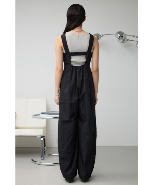 AZUL by moussy（アズールバイマウジー）の「ドロストリングバルーンオールインワン（サロペット/オーバーオール・レディース・ライトグレー/ブラック/ライトベージュ・SMALL/MEDIUM）」の18枚目の写真