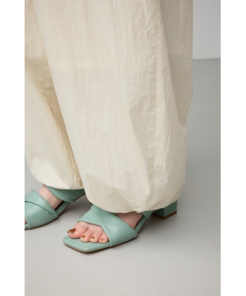 AZUL by moussy（アズールバイマウジー）の「ドロストリングバルーンオールインワン（サロペット/オーバーオール・レディース・ライトグレー/ブラック/ライトベージュ・SMALL/MEDIUM）」の14枚目の写真