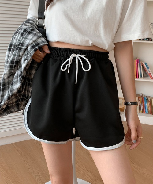 Teem Store(チームストア)の「パイピングショートパンツ(その他パンツ・レディース・ブラック/ホワイト/グレー・M/S/L)」の2枚目の写真