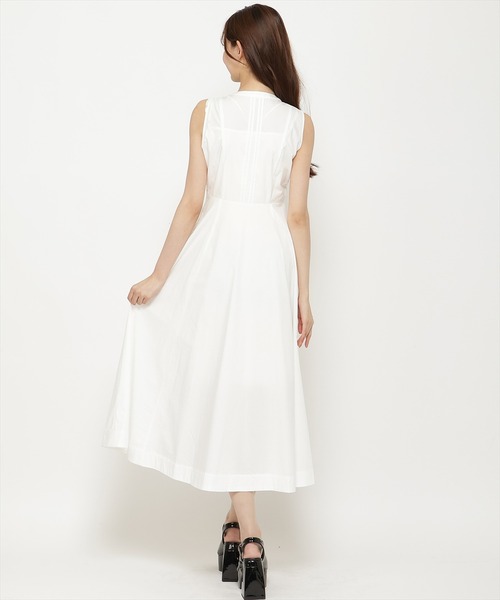 REDYAZEL(レディアゼル)の「リボンディティールロングワンピース(ワンピース・レディース・オフホワイト/サックスブルー/ブラック・SMALL/MEDIUM)」の10枚目の写真