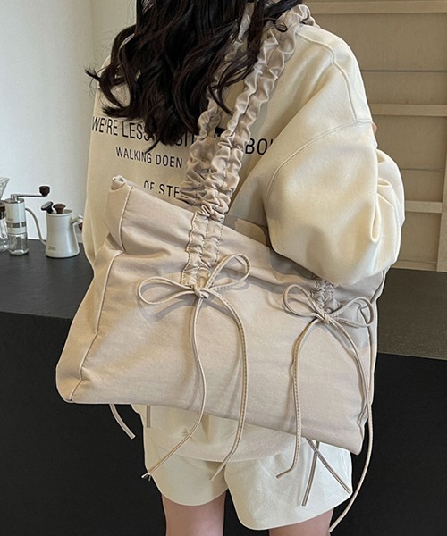 c.u.l(シーユーエル)の「ギャザーハンドル リボントートバッグ cula935(ショルダーバッグ・レディース・ブラック/ブルー/グレー/ピンク/ホワイト/ベージュ/イエロー・FREE)」の11枚目の写真
