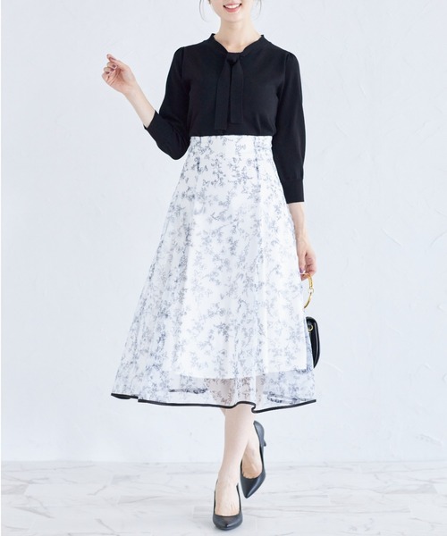 tocco closet(トッコ クローゼット)の「袖口飾り釦付きボウタイニットプルオーバー(ニット/セーター・レディース・ブラック/オフホワイト/ピンク・M)」の10枚目の写真