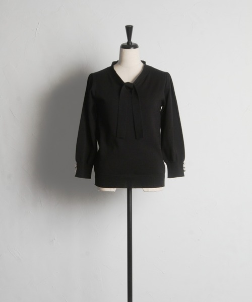 tocco closet(トッコ クローゼット)の「袖口飾り釦付きボウタイニットプルオーバー(ニット/セーター・レディース・ブラック/オフホワイト/ピンク・M)」の21枚目の写真