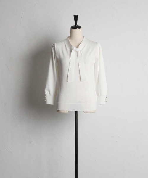 tocco closet(トッコ クローゼット)の「袖口飾り釦付きボウタイニットプルオーバー(ニット/セーター・レディース・ブラック/オフホワイト/ピンク・M)」の22枚目の写真