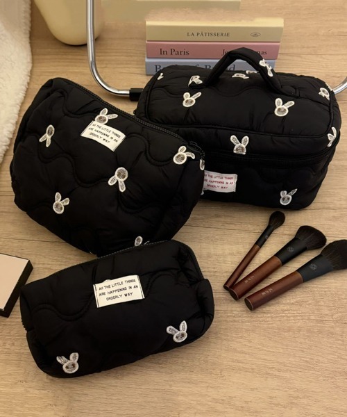セール】Pochi Pouch/【3サイズ展開】花柄 キルティング マルチ