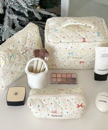 Pochi Pouch（ポチポーチ）の「Pochi Pouch/【３サイズ展開】花柄 キルティング マルチ ポーチ（ポーチ）」