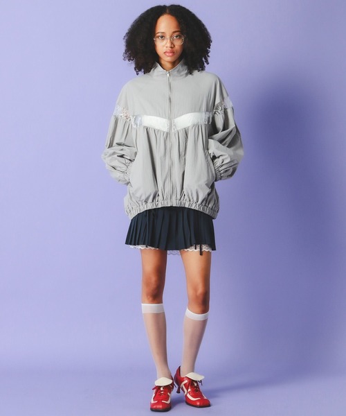 FOREVER 21(フォーエバー トゥエンティーワン)の「【2025SS】レースライントラックBIGブルゾン(ブルゾン・レディース・ネイビー/グレー/アイボリー/ライトグレー/オフホワイト/ライトブルー・FREE)」の8枚目の写真