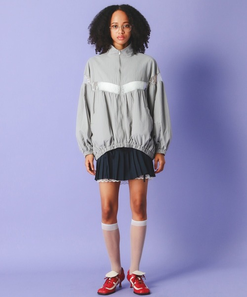 FOREVER 21(フォーエバー トゥエンティーワン)の「【2025SS】レースライントラックBIGブルゾン(ブルゾン・レディース・ネイビー/グレー/アイボリー/ライトグレー/オフホワイト/ライトブルー・FREE)」の7枚目の写真