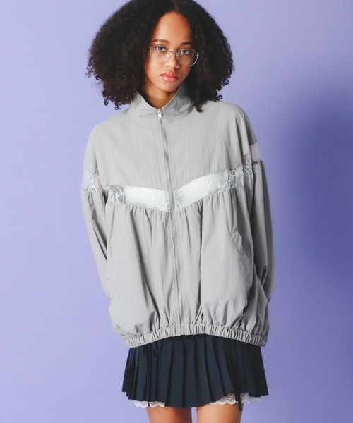 FOREVER 21(フォーエバー トゥエンティーワン)の「【2025SS】レースライントラックBIGブルゾン(ブルゾン・レディース・ネイビー/グレー/アイボリー/ライトグレー/オフホワイト/ライトブルー・FREE)」の11枚目の写真