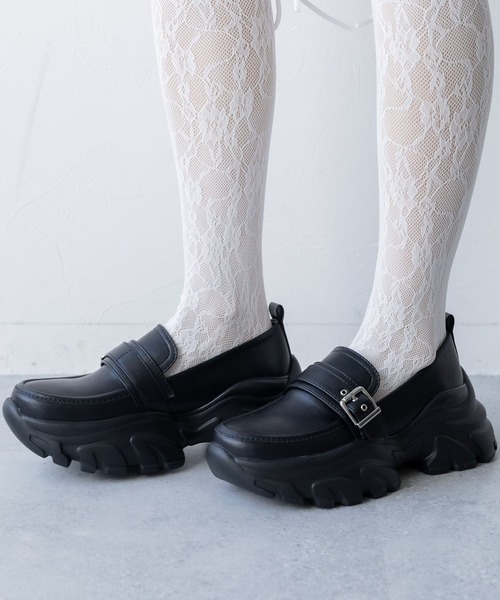 HARE（ハレ）の「ベルトデザインローファー(HARE)（ローファー