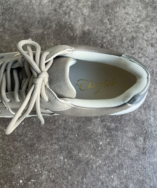 Chez toi（シェトワ）の「【超軽量】異素材スニーカー（スニーカー・レディース・オフホワイト/グレー/ベージュ・35/37/39）」の15枚目の写真