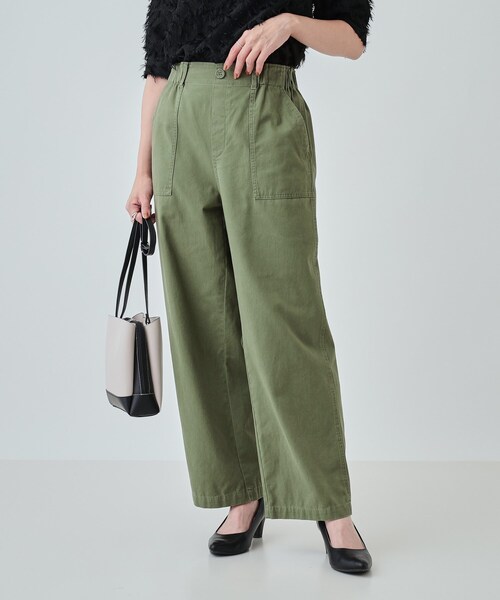 SHOO・LA・RUE（シューラルー）の「【洗える】程よいワイドシルエットですっきりと コットンベイカーパンツ（その他パンツ・レディース・オフホワイト/カーキ/ベージュ・02/03/04）」の4枚目の写真