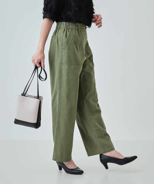 SHOO・LA・RUE（シューラルー）の「【洗える】程よいワイドシルエットですっきりと コットンベイカーパンツ（その他パンツ・レディース・オフホワイト/カーキ/ベージュ・02/03/04）」の5枚目の写真