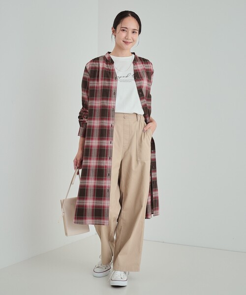 SHOO・LA・RUE（シューラルー）の「【洗える】程よいワイドシルエットですっきりと コットンベイカーパンツ（その他パンツ・レディース・オフホワイト/カーキ/ベージュ・02/03/04）」の10枚目の写真