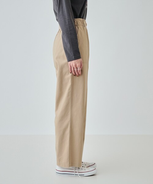 SHOO・LA・RUE（シューラルー）の「【洗える】程よいワイドシルエットですっきりと コットンベイカーパンツ（その他パンツ・レディース・オフホワイト/カーキ/ベージュ・02/03/04）」の18枚目の写真