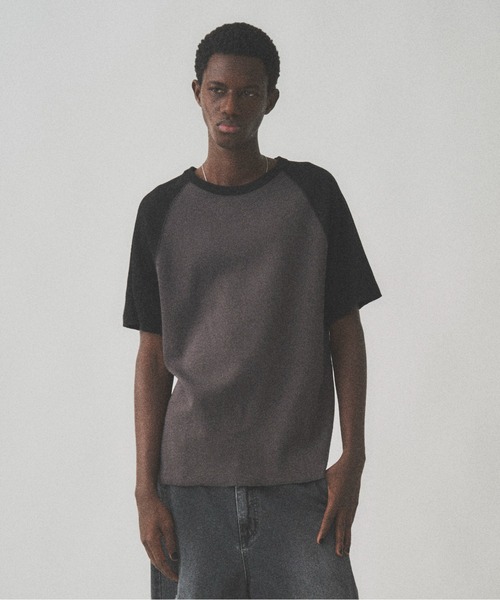 Juha(ユハ)の「RAGLAN SLEEVE THERMAL SS(Tシャツ/カットソー・メンズ・ベージュ/ホワイト×ブラック/チャコールグレー×ブラック・4/3)」の3枚目の写真