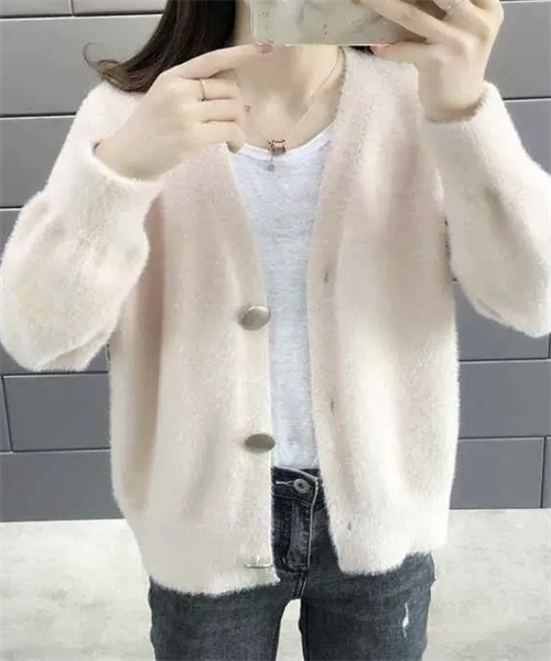 FREE STYLISTS(フリー スタイリスト)の「Vネックニットカーディガン(カーディガン/ボレロ・レディース・ベージュ/ホワイト/ピンク/オリーブ/ブルーグリーン・FREE)」の9枚目の写真