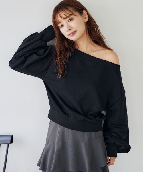 mysty woman（ミスティウーマン）の「【スタッフプロデュース/WEB限定】あんず企画・ワンショルスウェットプルオーバー　149815（スウェット・レディース・ブラック/ライトブルー/ライトグレー・FREE）」の10枚目の写真