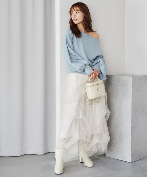 mysty woman（ミスティウーマン）の「【スタッフプロデュース/WEB限定】あんず企画・ワンショルスウェットプルオーバー　149815（スウェット・レディース・ブラック/ライトブルー/ライトグレー・FREE）」の5枚目の写真