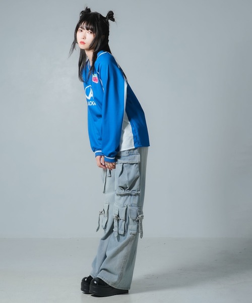 Diable baiser(ディアブルベーゼ)の「ベルト付ビッグポケットデニムパンツ(デニムパンツ・レディース・ライトブルー・LL/LARGE/MEDIUM/SMALL)」の6枚目の写真
