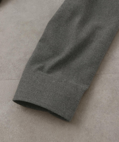 EMMA CLOTHES(エマクローズ)の「ビエラ起毛ルーズスリーブワイドシャツ(シャツ/ブラウス・メンズ・オフホワイト/ナチュラル/ブラウン系/ダークグレー/ブラック系・L/M)」の21枚目の写真