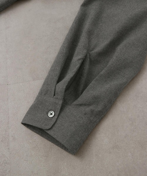 EMMA CLOTHES(エマクローズ)の「ビエラ起毛ルーズスリーブワイドシャツ(シャツ/ブラウス・メンズ・オフホワイト/ナチュラル/ブラウン系/ダークグレー/ブラック系・L/M)」の22枚目の写真
