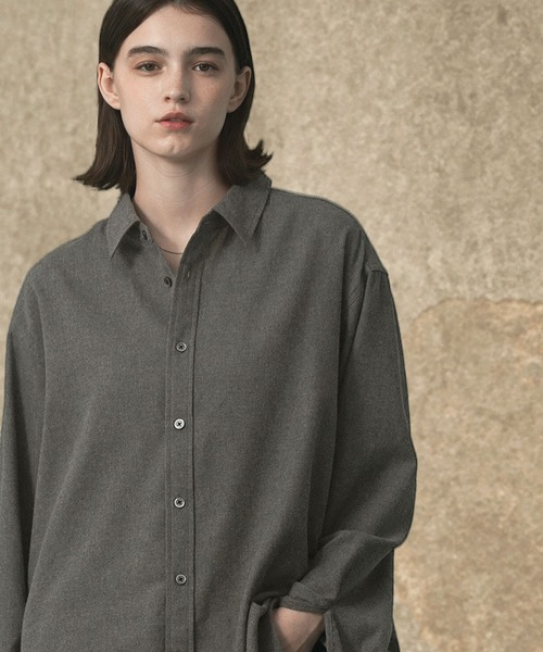 EMMA CLOTHES(エマクローズ)の「ビエラ起毛ルーズスリーブワイドシャツ(シャツ/ブラウス・メンズ・オフホワイト/ナチュラル/ブラウン系/ダークグレー/ブラック系・L/M)」の19枚目の写真