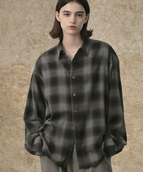 EMMA CLOTHES(エマクローズ)の「ビエラ起毛ルーズスリーブワイドシャツ(シャツ/ブラウス・メンズ・オフホワイト/ナチュラル/ブラウン系/ダークグレー/ブラック系・L/M)」の15枚目の写真