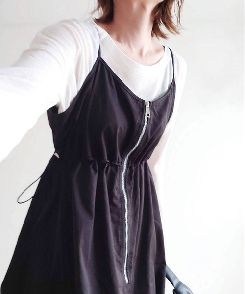 CORNERS by yui（コーナーズバイユイ）の「【CORNERS by yui】ナイロンドロストZIPキャミワンピース（ワンピース・レディース・ブラック/グレー/ブラウン/カーキ/ホワイト・M）」の13枚目の写真