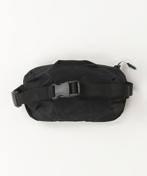 Matador(マタドール)の「MATADOR Refraction Packable Sling マタドール リフラクション パッカブルスリング(ボディバッグ/ウエストポーチ・メンズ・ブラック・FREE)」の2枚目の写真