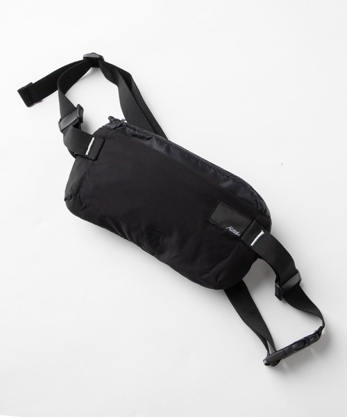 Matador(マタドール)の「MATADOR Refraction Packable Sling マタドール リフラクション パッカブルスリング(ボディバッグ/ウエストポーチ・メンズ・ブラック・FREE)」の7枚目の写真